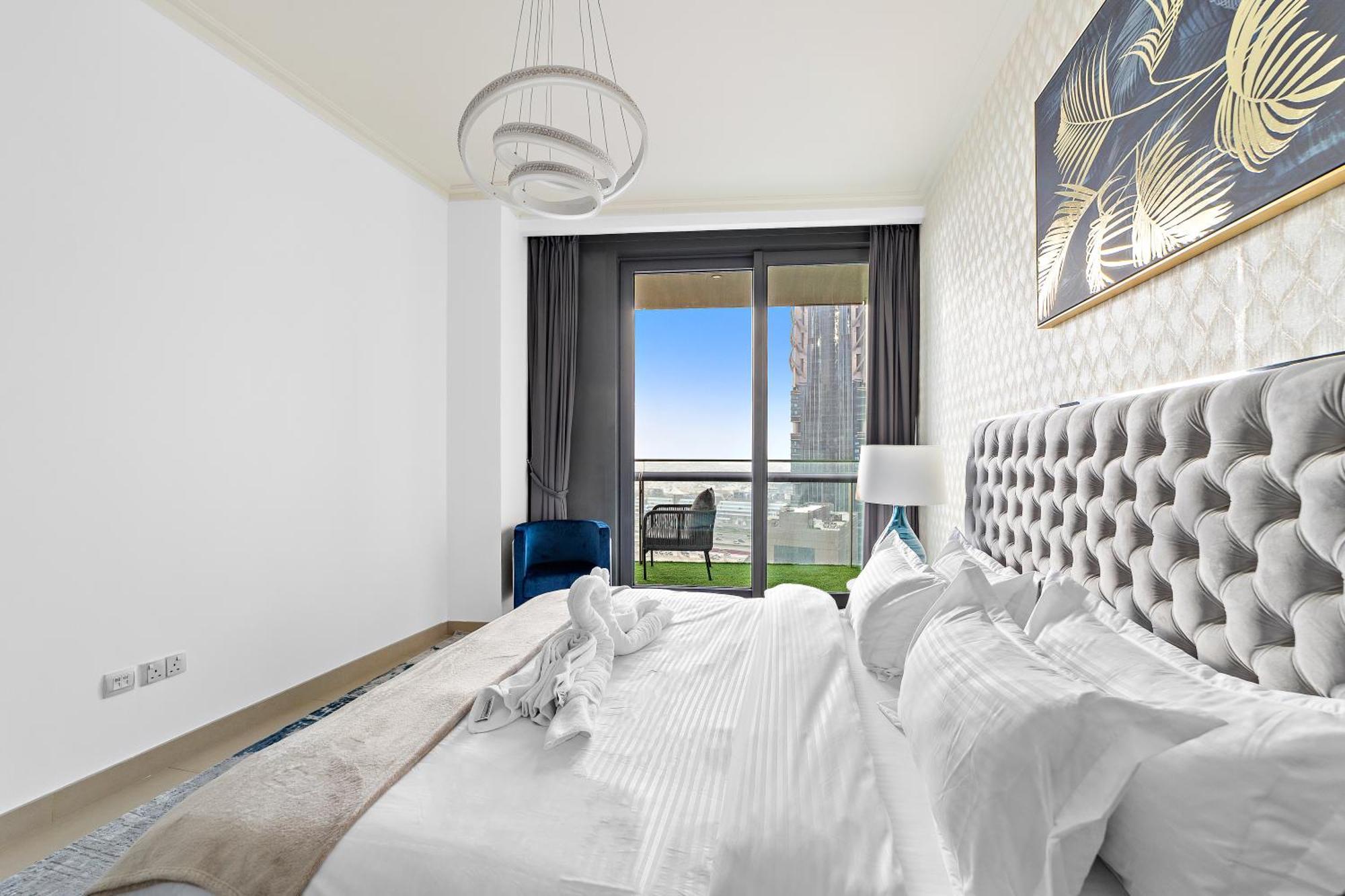 First Class 1b Stylish Downtown Retreat Apartment